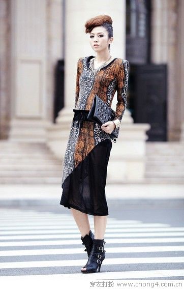 豹纹连衣裙 流行风尚标