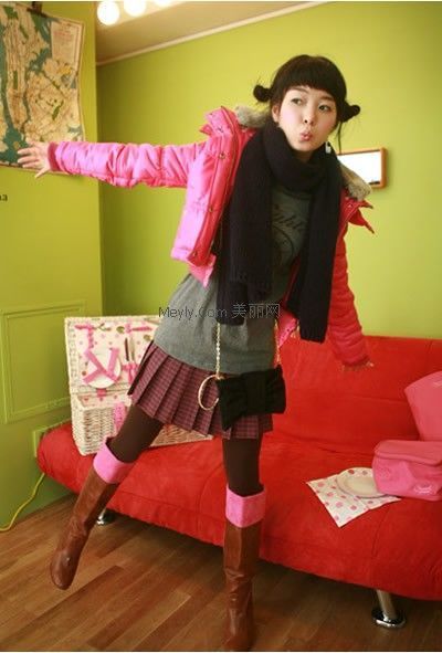 08秋冬韩国服饰专题 打造调皮可爱的MM